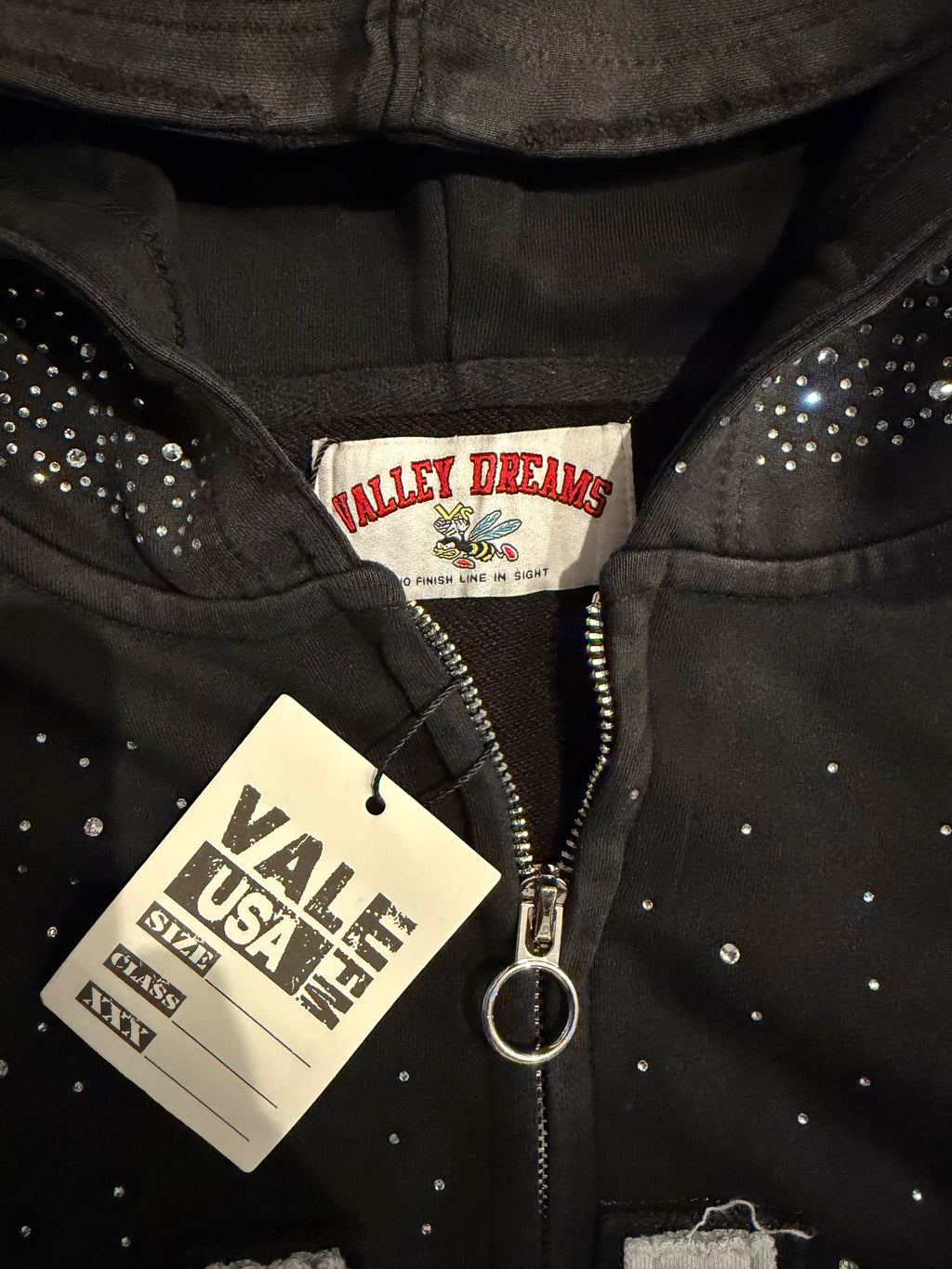 Vale Lives Classico Zip Up