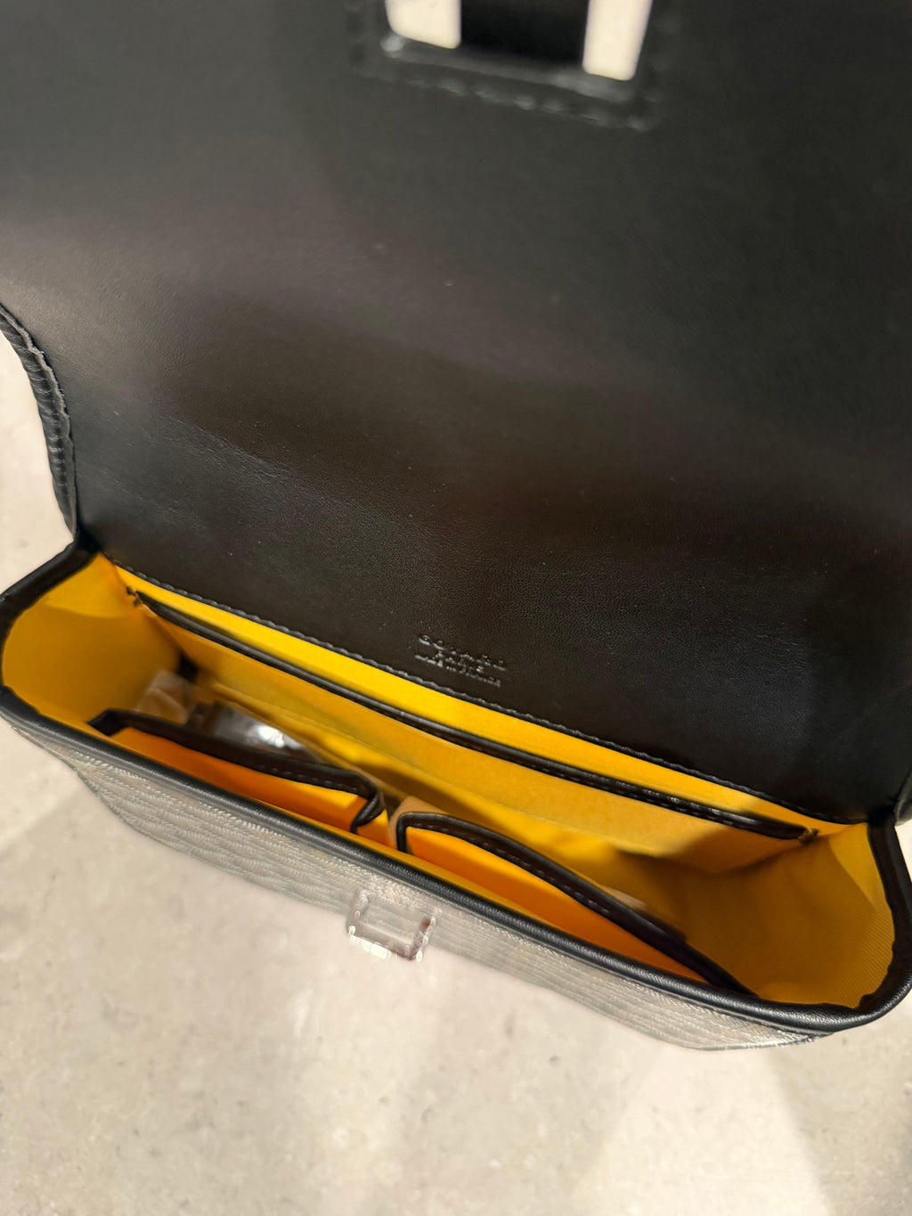 GY Messenger Bag Black