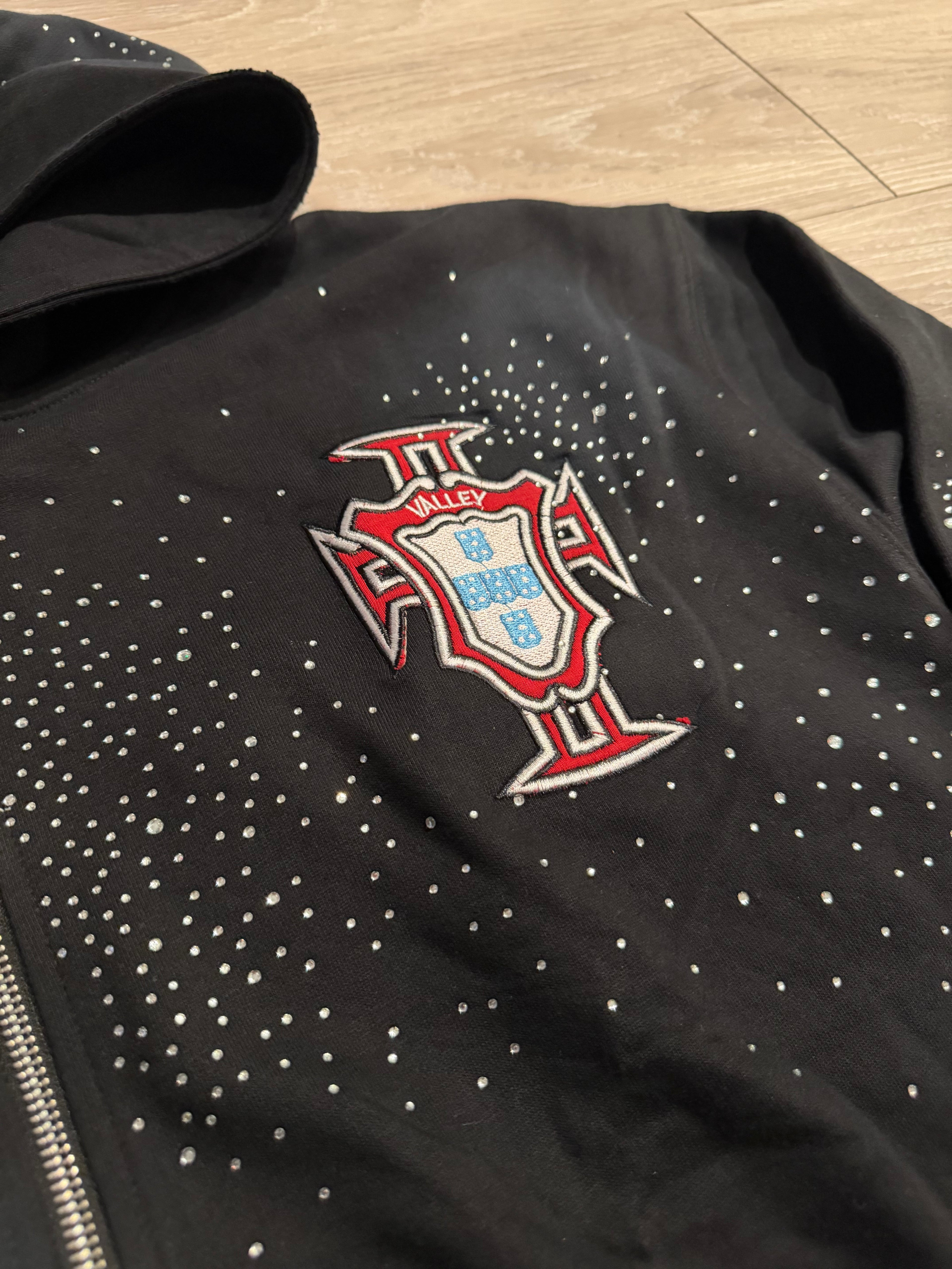 Vale Forever Pluto Cluster Black Zip Up