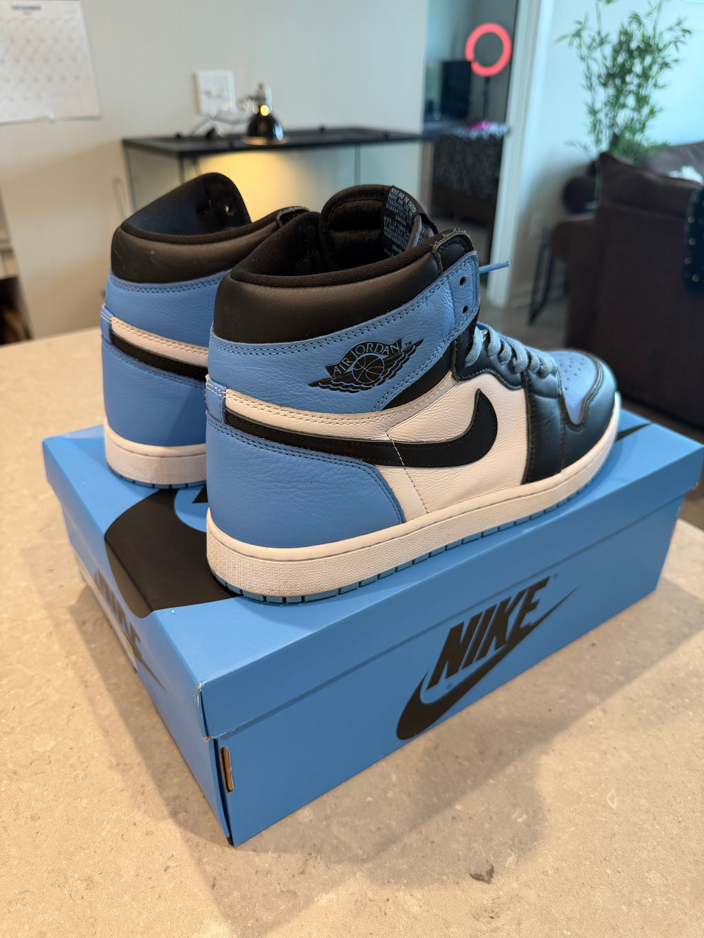 Air Jordan Retro 1 - Unc Toe