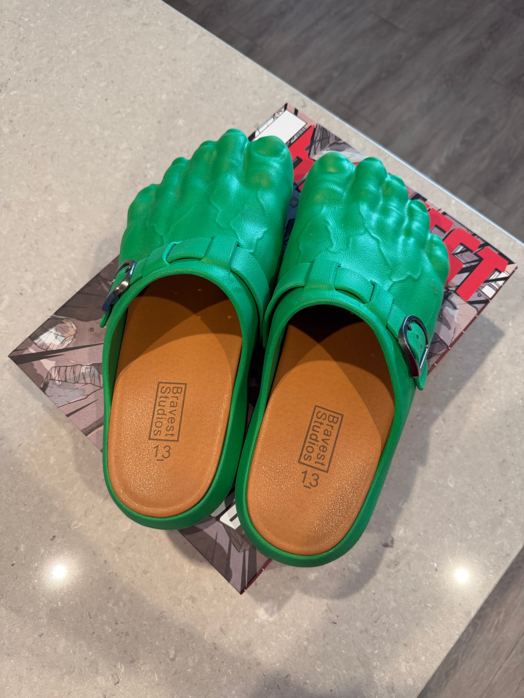 Bravest Studios - Hulk Clogs